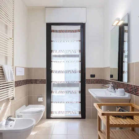 شقة Large Duplex With Private Terrace Gluck *