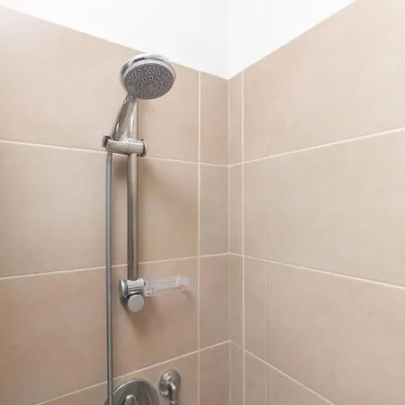 Large Duplex With Private Terrace Gluck شقة *