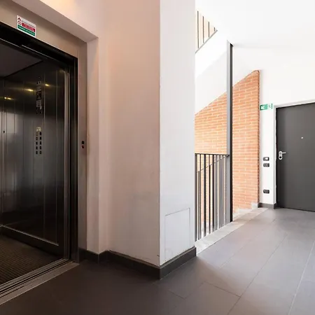 Large Duplex With Private Terrace Gluck Milan