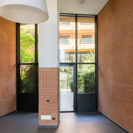 Large Duplex With Private Terrace Gluck Milan